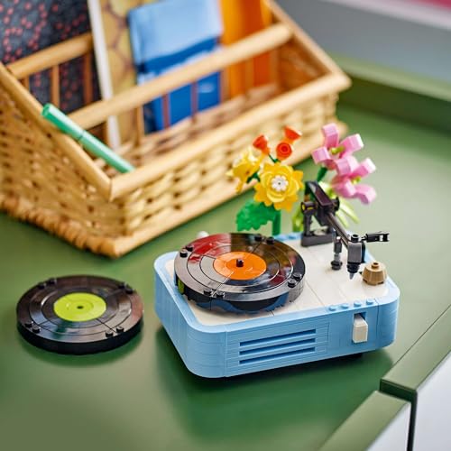 LEGO Creator 3in1 Record Player with Flowers Building Set - Rebuilds into Radio or Microphone, 366 Pieces