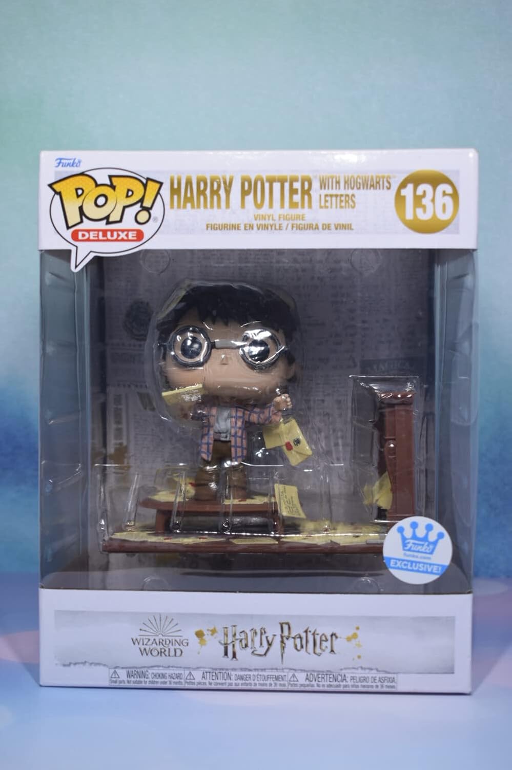 Harry Potter: Wizarding World - Funko Pop! Harry Potter with Hogwarts Letters Exclusive 136