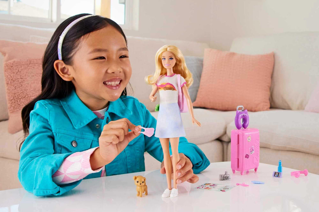 Barbie Malibu Travel Set with Puppy & 13-Piece Accessories - Doll Playset for Ages 3+