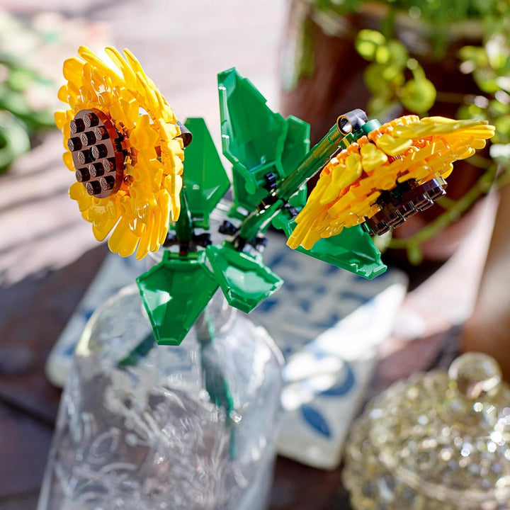 LEGO Creator Sunflowers Building Kit - Artificial Flower Display Set for Kids 8+
