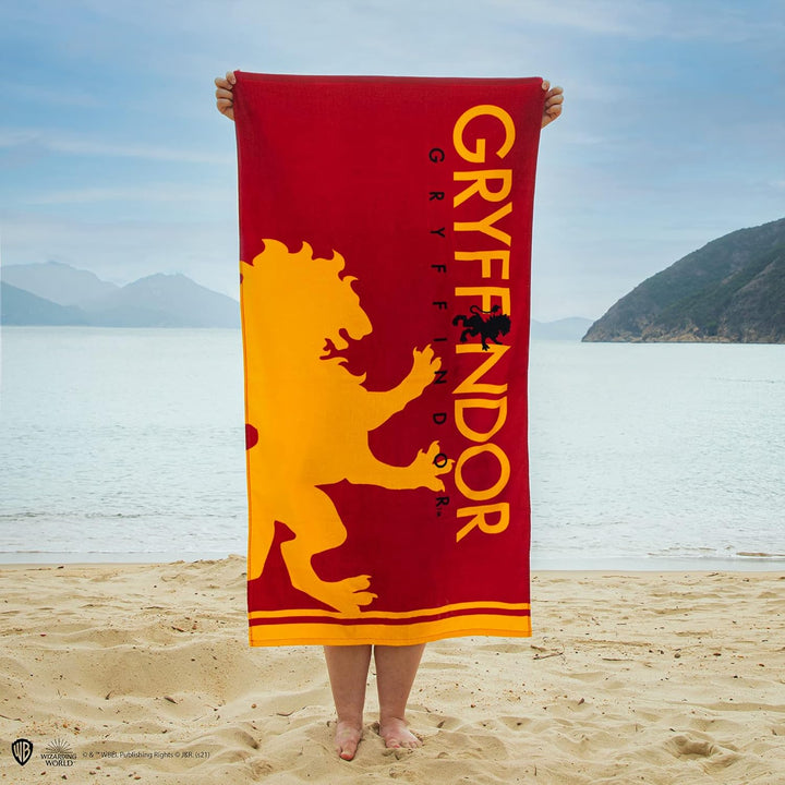 Cinereplicas - Harry Potter Gryffindor Beach Towel - Officially Licensed