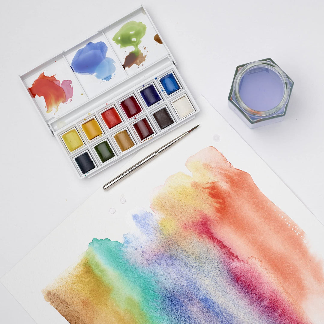 Winsor & Newton Cotman Watercolour Paint Set - Sketchers' Pocket Box with 12 Half Pans and Travel Brush
