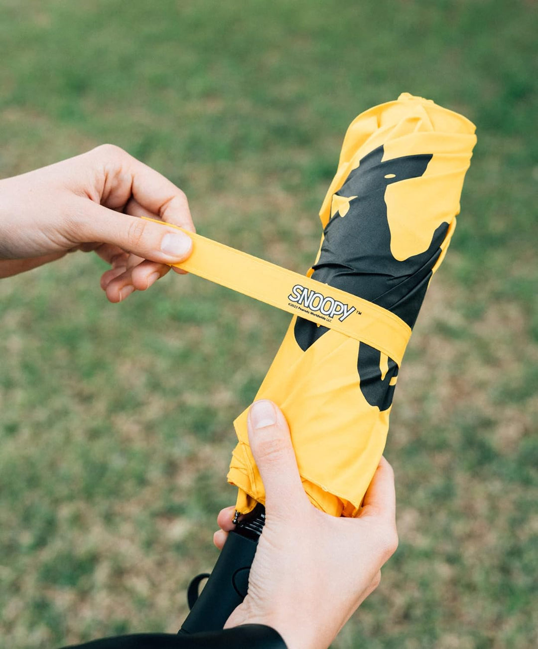 Official Snoopy Umbrella | Lightweight, Compact & Foldable