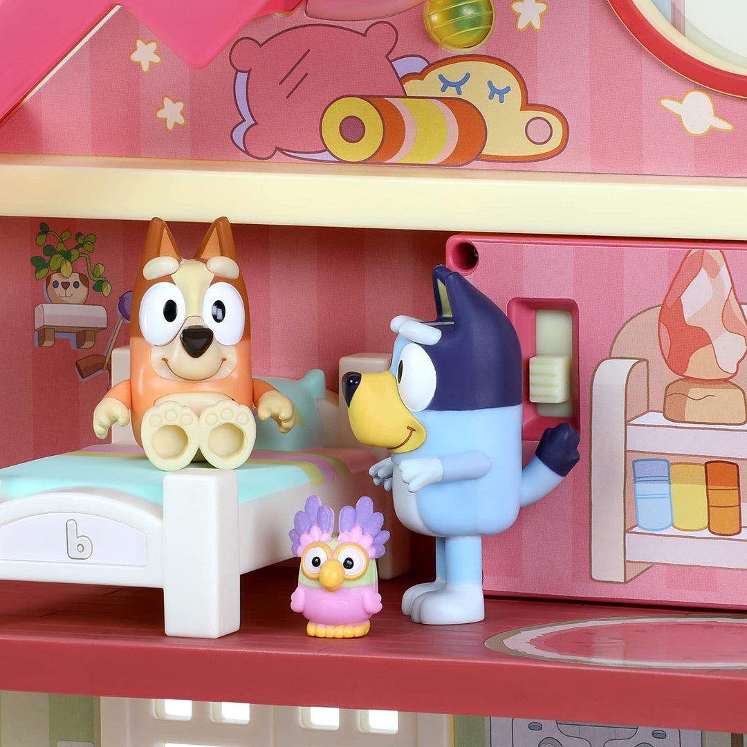 Bluey Ultimate Lights & Sounds Furnished Playhouse Official Collectable 2.5 inch Posable Figures and Accessories