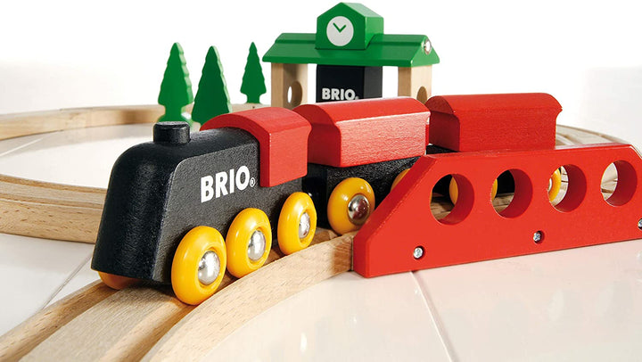 BRIO Classic Figure of 8 Set Train Set Toddler Toy for Kids 2 Years Up - Compatible with all BRIO Railway Sets & Accessories