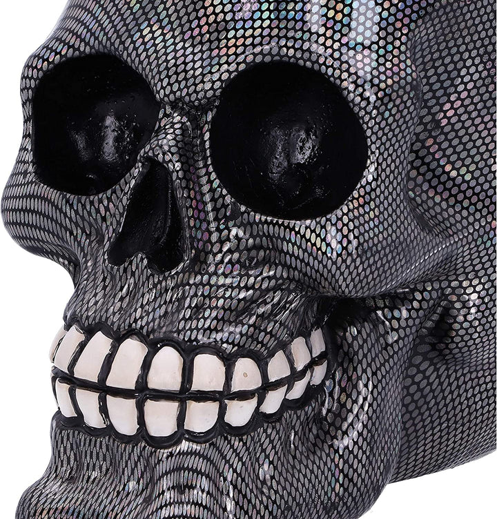 Nemesis Now holografisches silberfarbenes Fischnetz-Totenkopf-Ornament, 16,5 cm